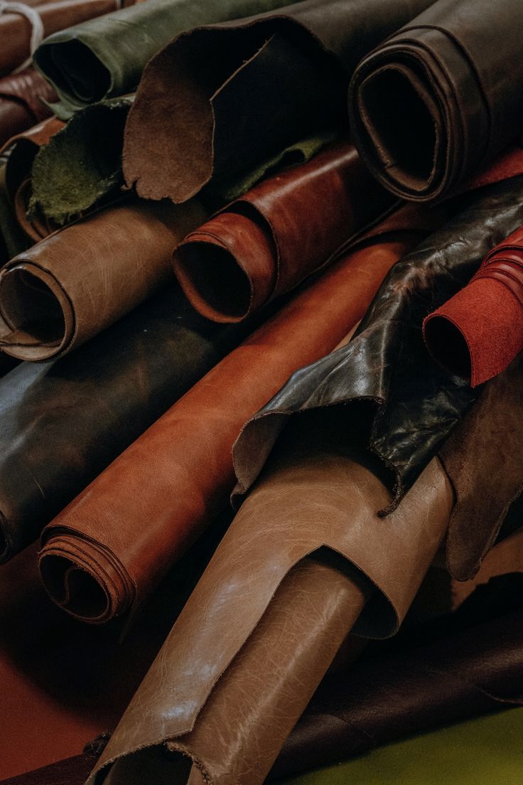 Types of Leather for Bags: What Actually Matters?
